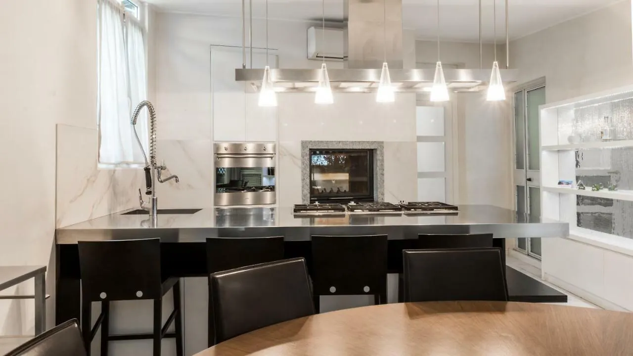 Italianway - Durini 23 Apartman Milánó 0*,  Olaszország