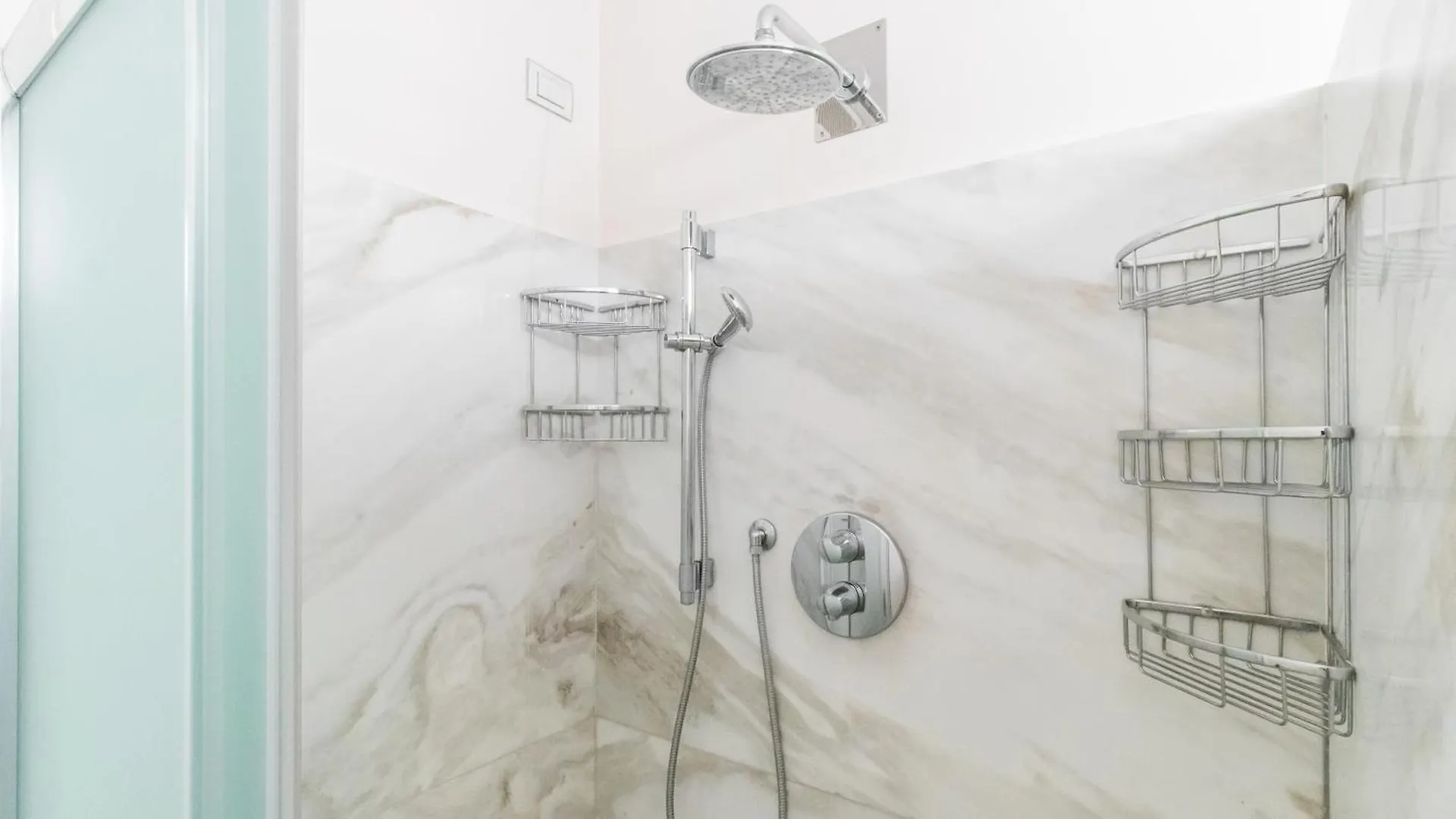 Apartmán Italianway - Durini 23 Milán